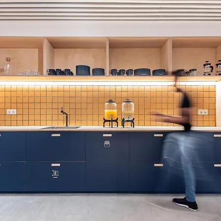 Vandrarhem Colo Colo - Single Private Beds