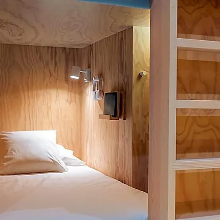 Colo Colo - Single Private Beds Auberge de jeunesse