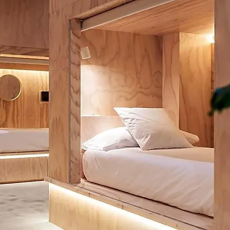 Colo Colo - Single Private Beds Auberge de jeunesse