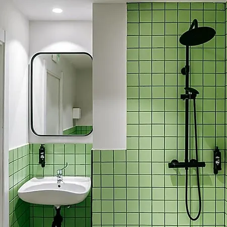 Colo Colo - Single Private Beds Auberge de jeunesse *