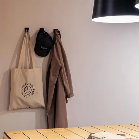 Colo Colo - Single Private Beds بيت شباب *