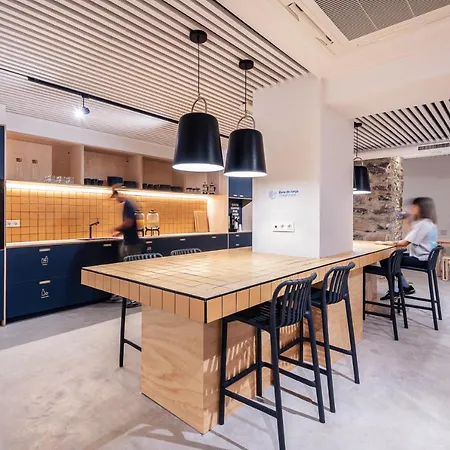 بيت شباب Colo Colo - Single Private Beds